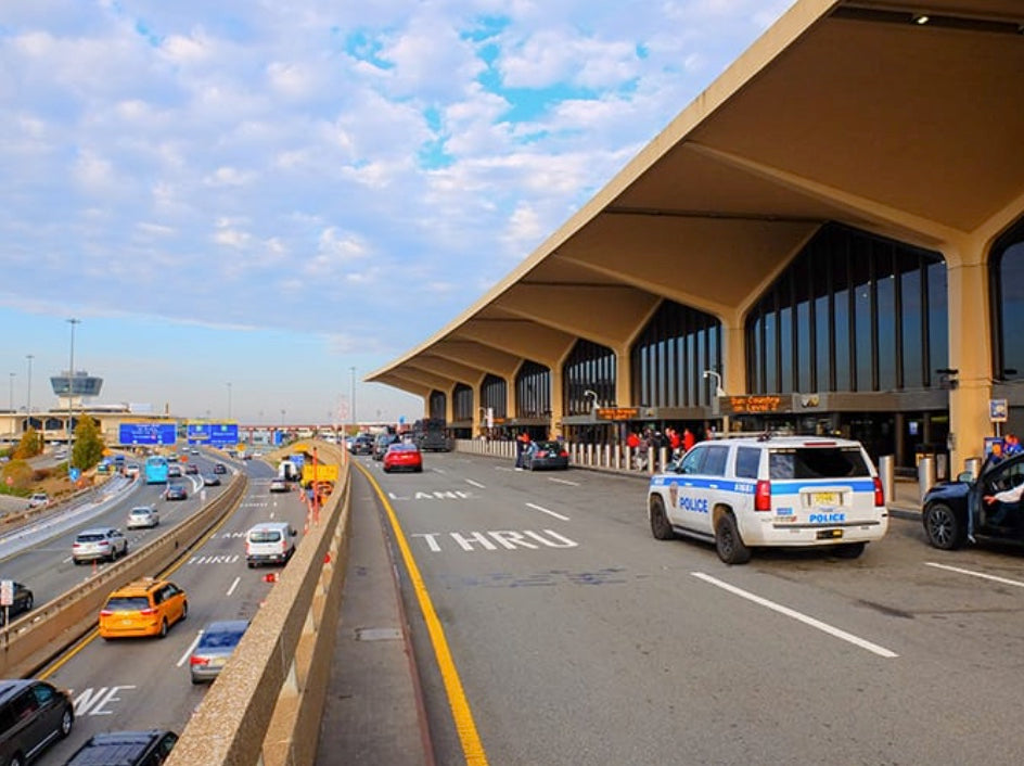 Départs de l'aéroport de Newark, WT Execu Van LLC